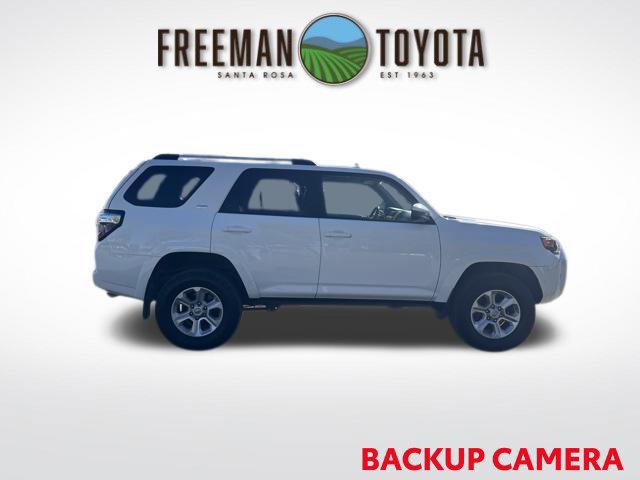 Used 2019 Toyota 4Runner SR5 AWD/4WD image 4