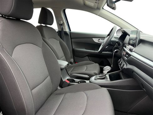 Certified 2023 Kia Forte LXS w/ LXS Technology Package image 15