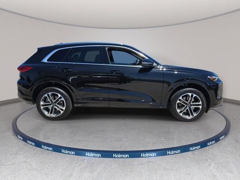 Used 2025 Audi Q5 Premium w/ Convenience Package AWD/4WD image 5