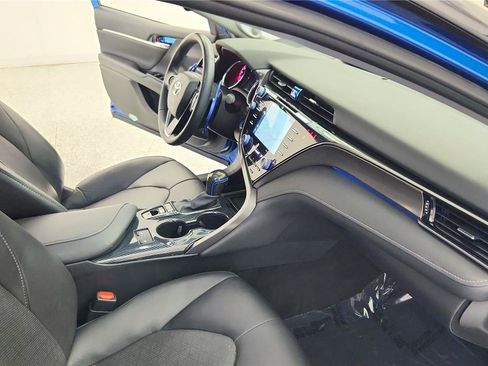 Used 2020 Toyota Camry XSE w/ Navigation Package FWD image 37