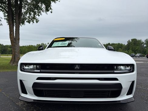 New 2026 Dodge Charger R/T w/ Driver Convenience Group AWD/4WD image 2