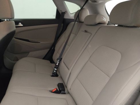 Used 2019 Hyundai Tucson SEL FWD image 18