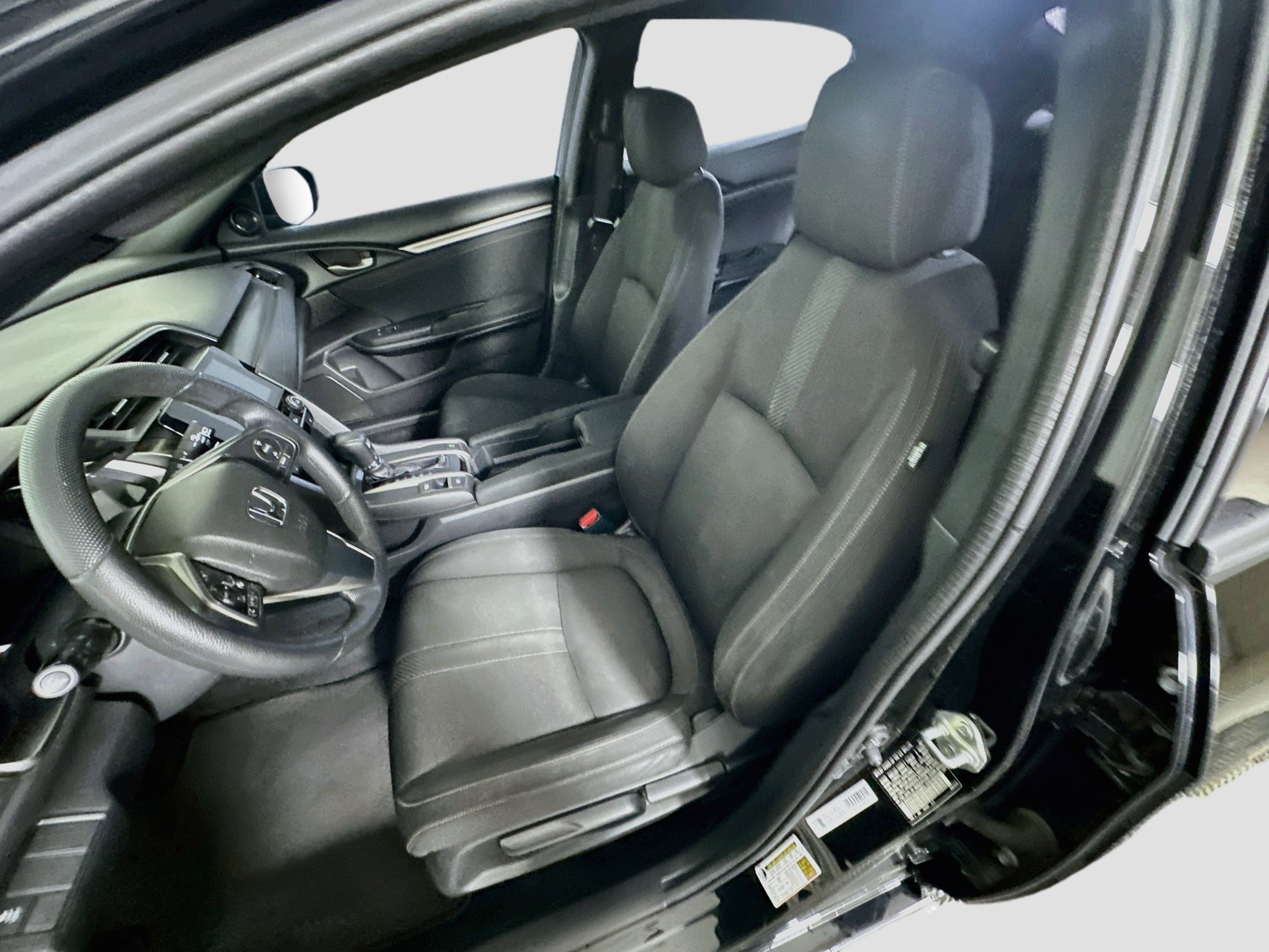 Used 2018 Honda Civic EX image 13