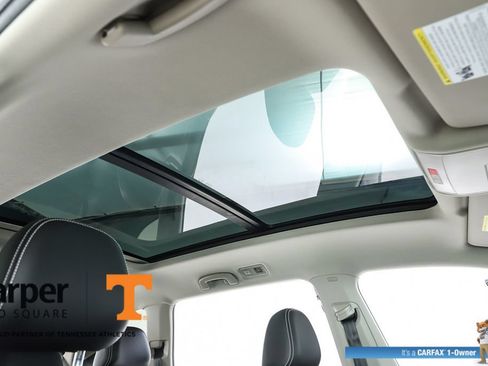 Used 2022 Volkswagen Atlas SE w/ Panoramic Sunroof Package FWD image 36