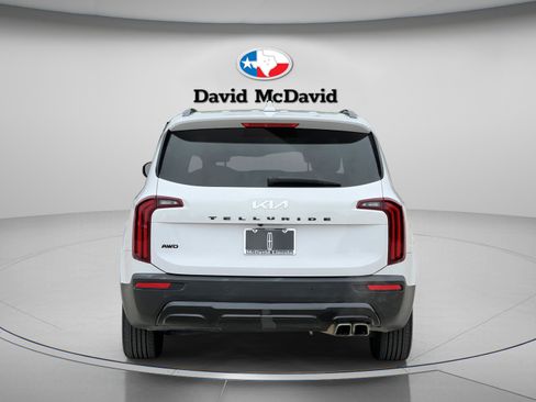 Used 2022 Kia Telluride EX w/ EX Premium Package AWD/4WD image 5