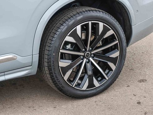 New 2026 Volvo XC90 T8 Ultra image 10