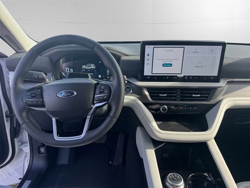 New 2026 Ford Explorer Platinum w/ LUX Leather Package image 10