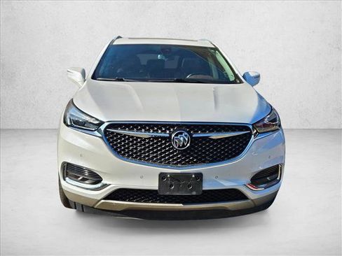 Used 2019 Buick Enclave Avenir image 2