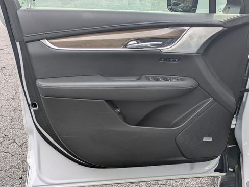 Used 2023 Cadillac XT6 Premium Luxury w/ Platinum Package image 19