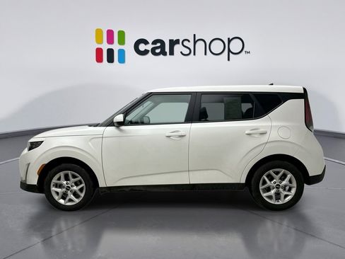 Used 2025 Kia Soul LX w/ LX Technology Package image 2