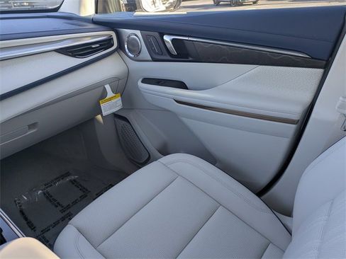 New 2026 Buick Enclave Avenir w/ Super Cruise Package image 22