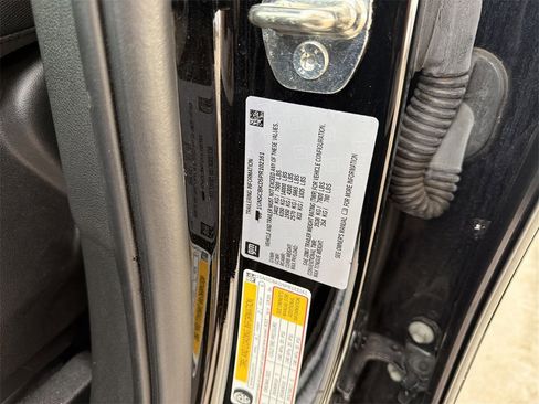 Used 2023 Chevrolet Suburban LS image 6