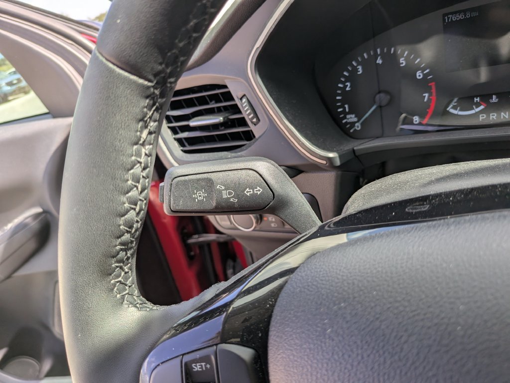 Certified 2022 Ford Escape SE w/ SE Sport Appearance Package FWD image 34