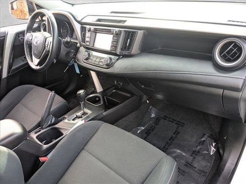 Used 2017 Toyota RAV4 XLE image 21