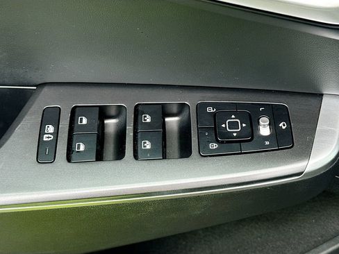 Certified 2024 Kia EV6 Wind image 18