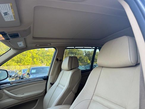Used 2011 BMW X5 xDrive35i w/ Technology Pkg AWD/4WD image 24