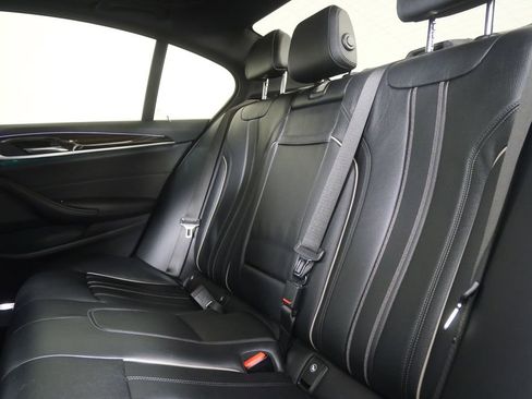 Used 2019 BMW 530i xDrive w/ Convenience Package AWD/4WD image 14