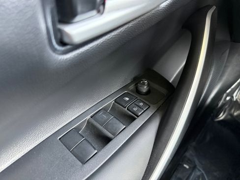 Used 2024 Toyota Corolla SE FWD image 21