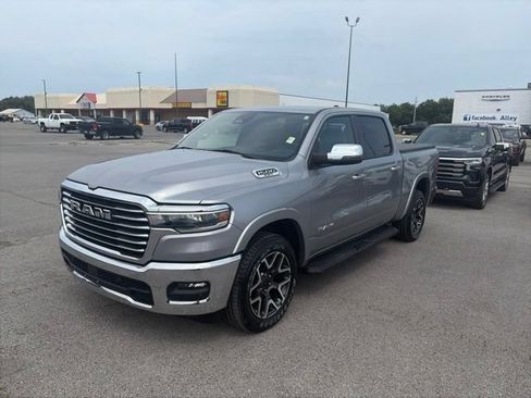 Used 2025 RAM 1500 Laramie AWD/4WD image 2