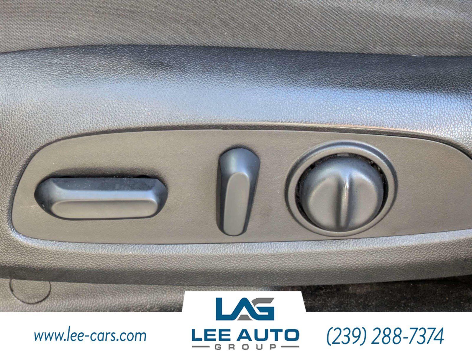 Used 2019 Chevrolet Traverse LT FWD image 18