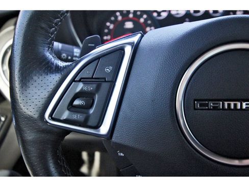 Used 2017 Chevrolet Camaro SS image 18