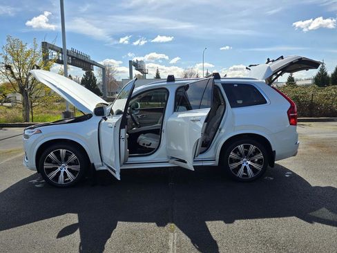 Used 2020 Volvo XC90 T6 Inscription w/ Protection Package Premier image 12