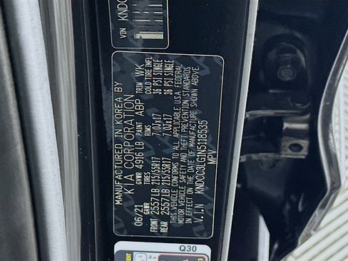 Used 2022 Kia Niro EX image 12