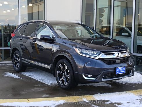 Used 2018 Honda CR-V Touring image 4