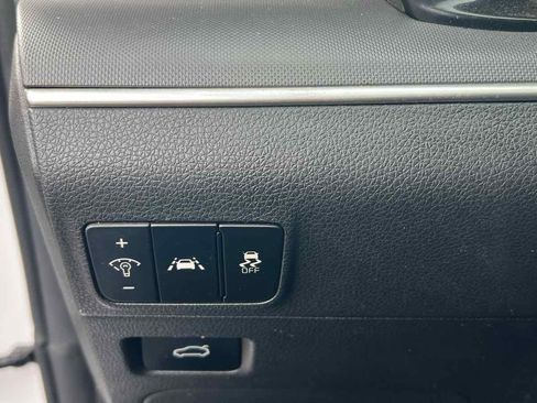 Used 2022 Kia K5 LXS image 19