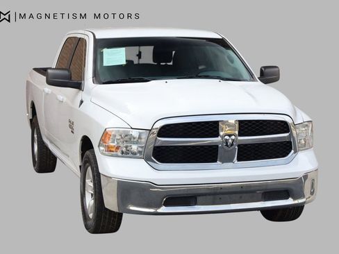 Used 2019 RAM 1500 Classic SLT image 6