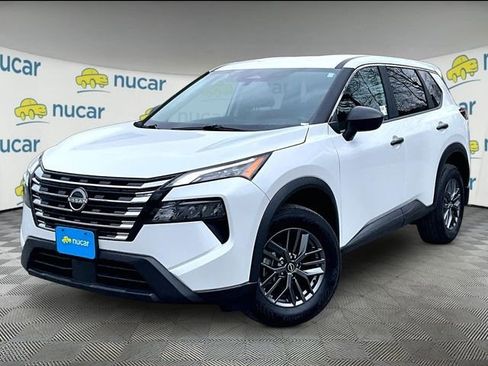 Used 2025 Nissan Rogue S AWD/4WD image 12