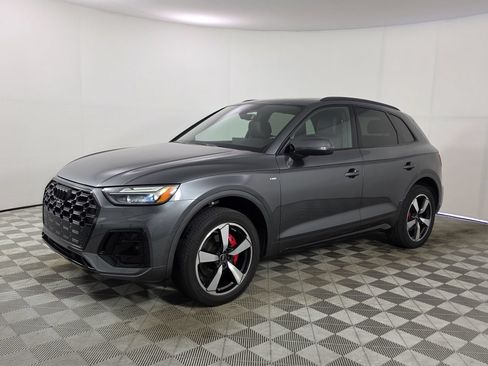 Certified 2024 Audi Q5 2.0T Premium Plus AWD/4WD image 3