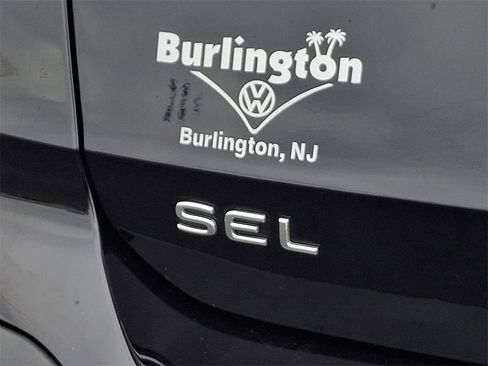 Used 2023 Volkswagen Taos SEL image 31