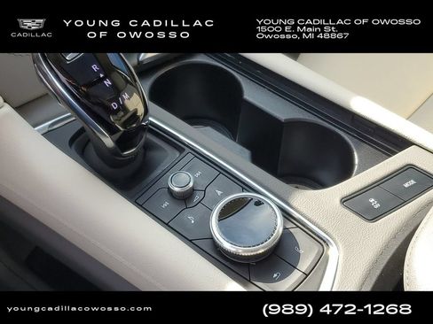 Used 2024 Cadillac XT6 Premium Luxury w/ LPO, Floor Liner Package AWD/4WD image 20