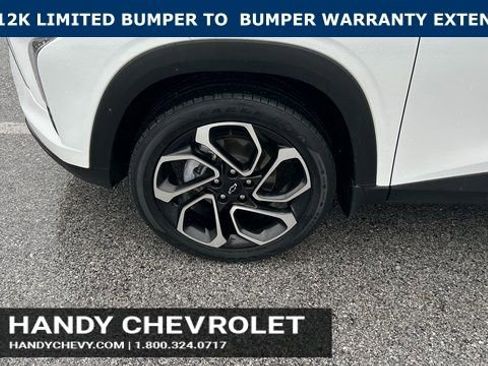 Certified 2025 Chevrolet Trax RS image 9