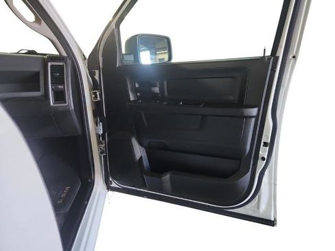 Used 2014 RAM 1500 Express image 21