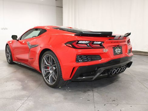 Used 2024 Chevrolet Corvette Z06 w/ Battery Protection Package image 6