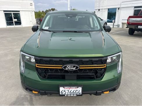 Used 2025 Ford Maverick Tremor image 2