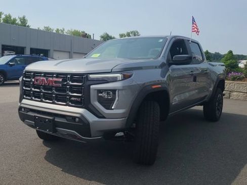 New 2026 GMC Canyon AT4 AWD/4WD image 3