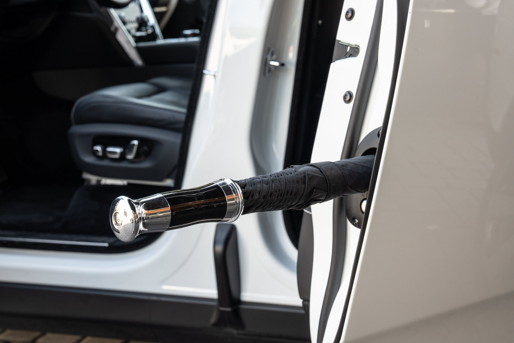 Used 2023 Rolls-Royce Cullinan w/ Technology Package AWD/4WD image 6