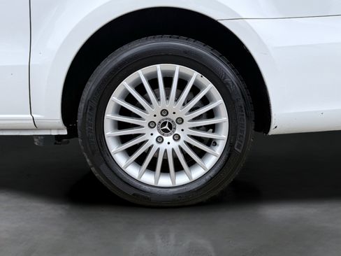 Used 2018 Mercedes-Benz Metris Passenger image 15