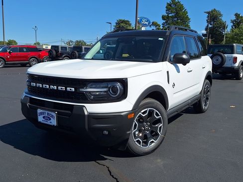 New 2025 Ford Bronco Sport Outer Banks w/ Outer Banks Tech Package+ image 29