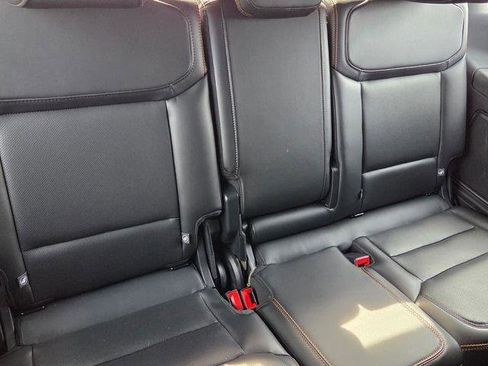 Used 2025 Ford Expedition Tremor AWD/4WD image 20