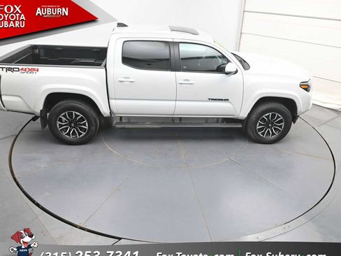 Used 2023 Toyota Tacoma TRD Sport w/ TRD Premium Sport Package AWD/4WD image 29