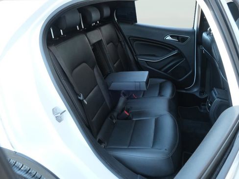 Used 2020 Mercedes-Benz GLA 250 image 36