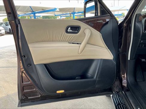 Used 2017 Nissan Armada Platinum image 21