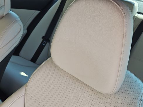 Used 2024 Mercedes-Benz C 300 Sedan image 12