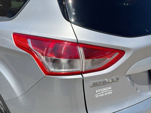Used 2016 Ford Escape SE image 10