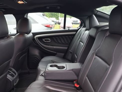 Used 2019 Ford Taurus SEL w/ Equipment Group 201A FWD image 10