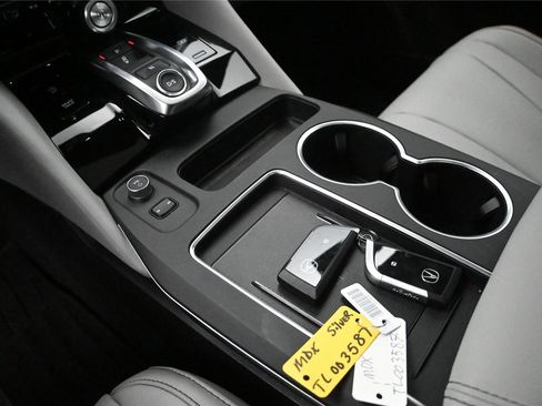 Certified 2026 Acura MDX FWD w/ Technology Package image 5